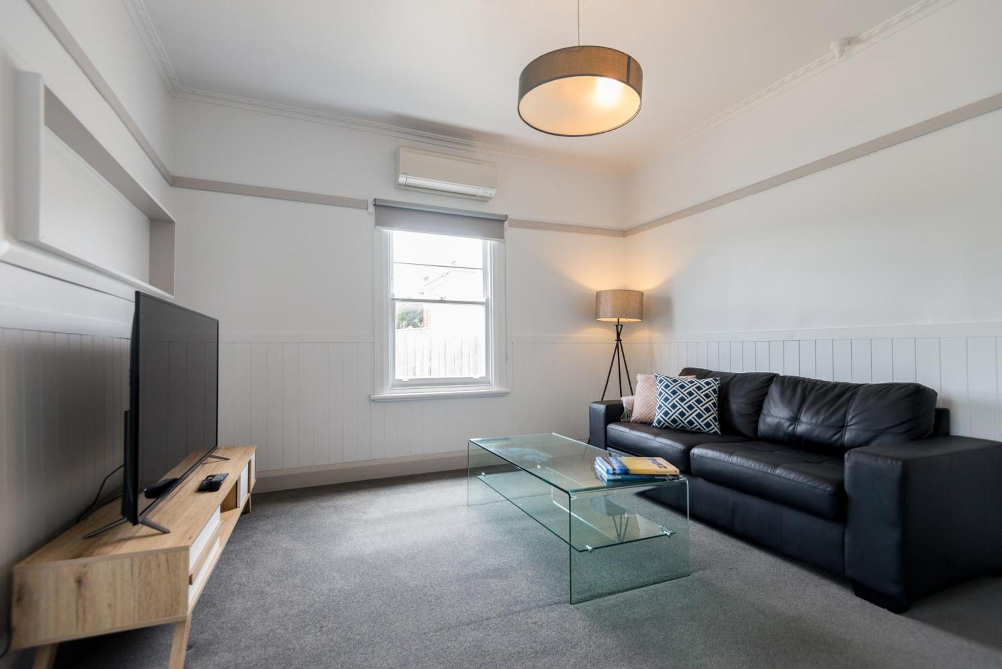 Kangaroo Bay Apartments Hobart Room photo